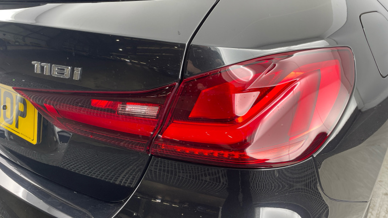 BMW 1 Series 118i [136] Sport 5dr Step Auto [Live Cockpit Pro] Petrol Hatchback